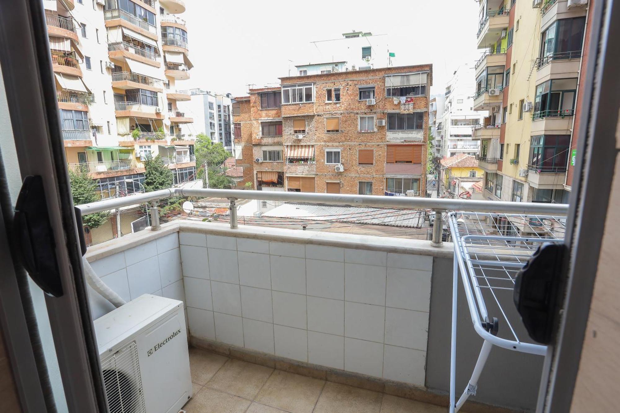 New Bazar Selvia Apartment Tirana Exterior foto